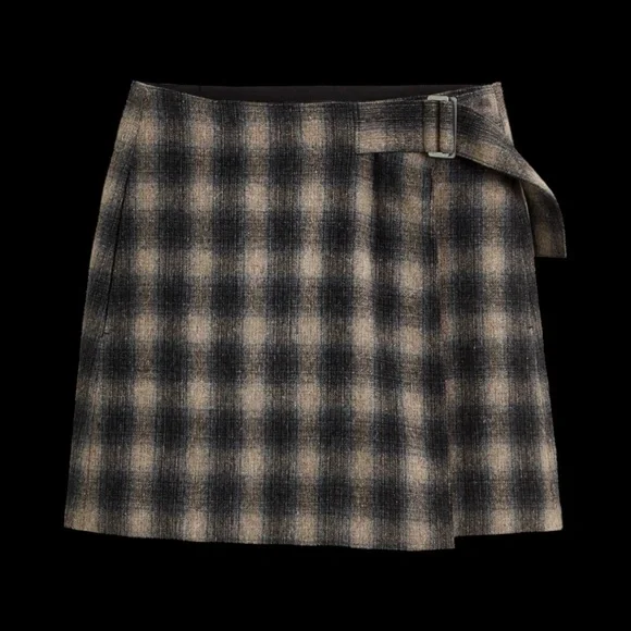 MADEWELL
Buckle-Belt Wrap Mini Skirt in Larsa Brushed Plaid Sz 2 - Picture 4 of 9